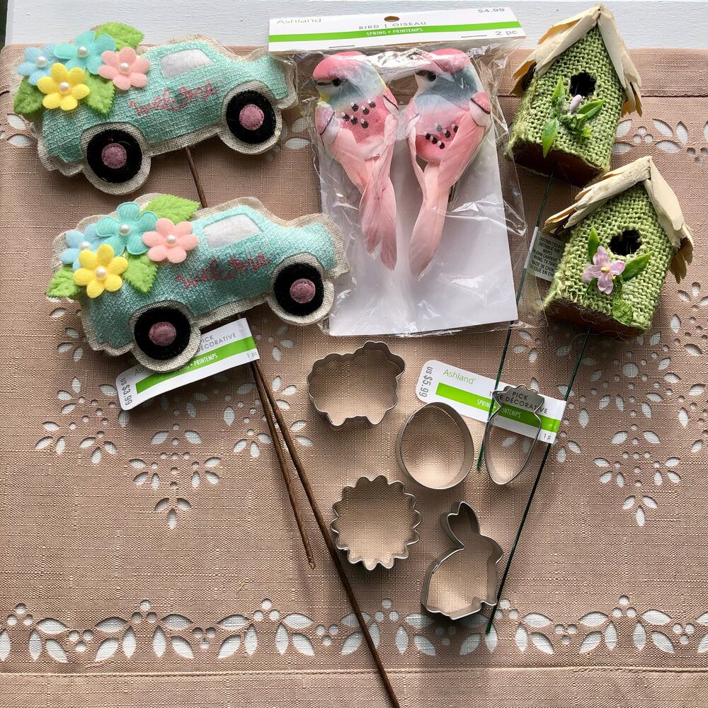 NWT Easter 4 Floral Pic, Pair of Pink Birds, 5 Mini Easter Cookie Cutters